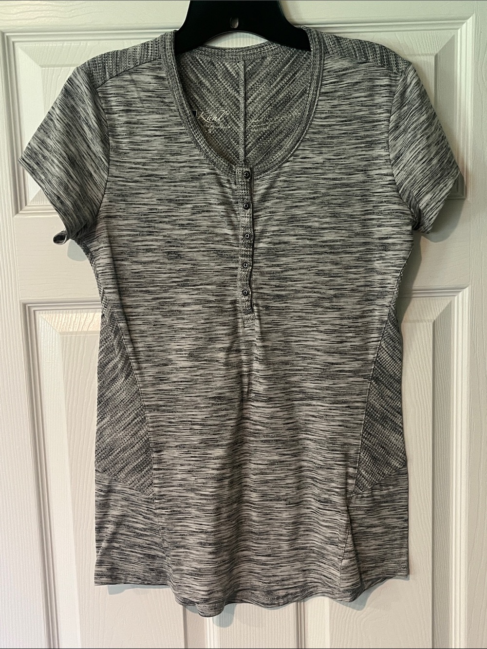 Kuhl Women's Heathered Gray Short Sleeve Button Henley Tee Size Small